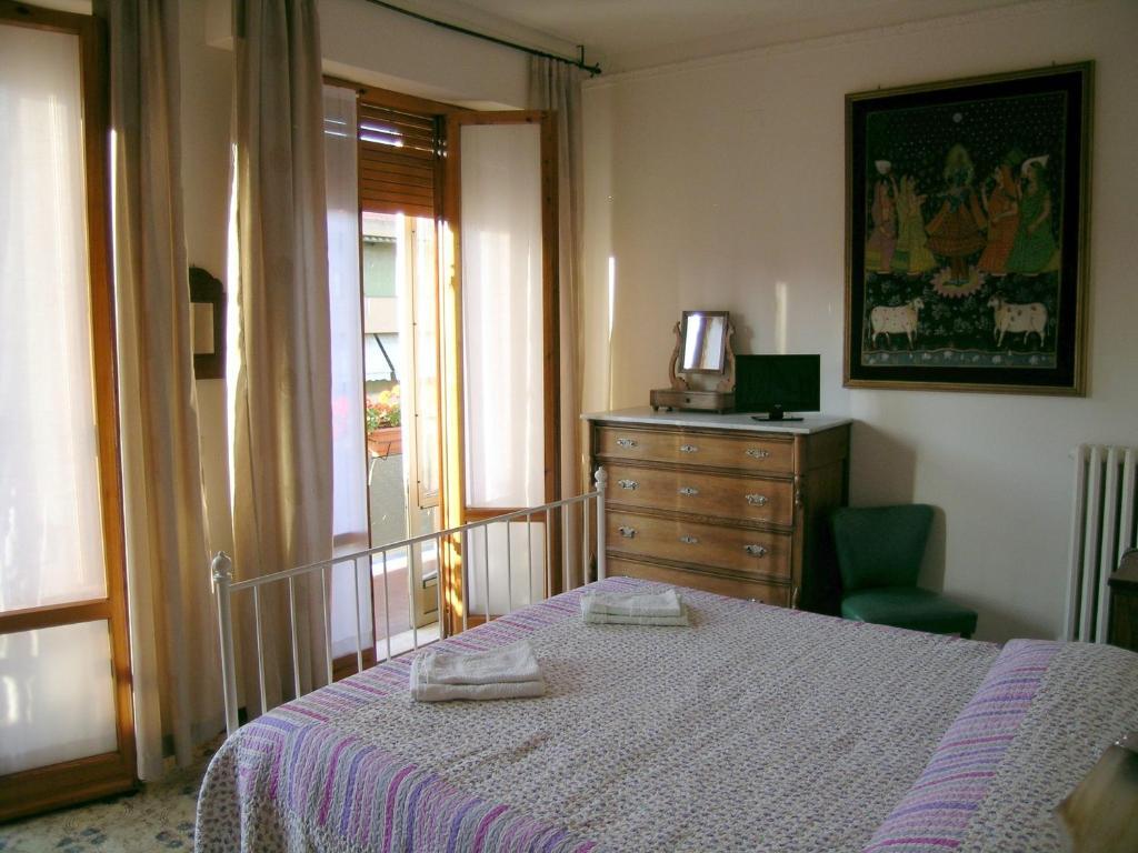 Affittacamere La Casa Di Elide Arezzo Zimmer foto